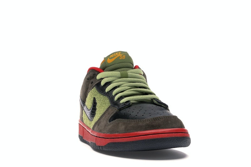 Nike SB Dunk Low Asparagus