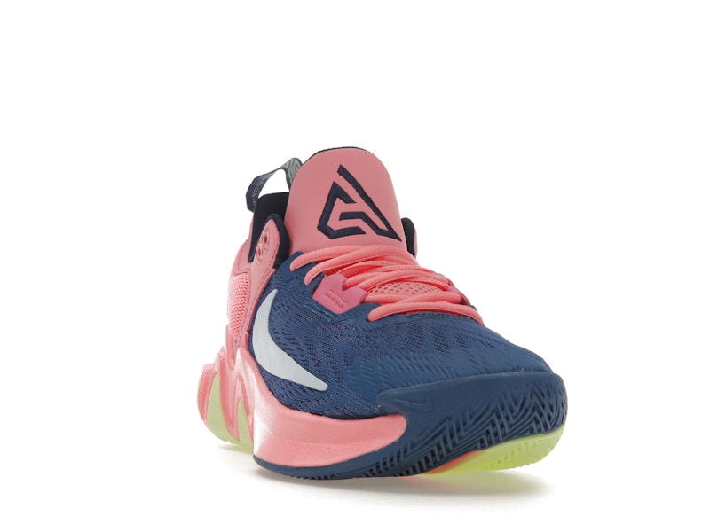 Nike Giannis Immortality 2 The Wonder