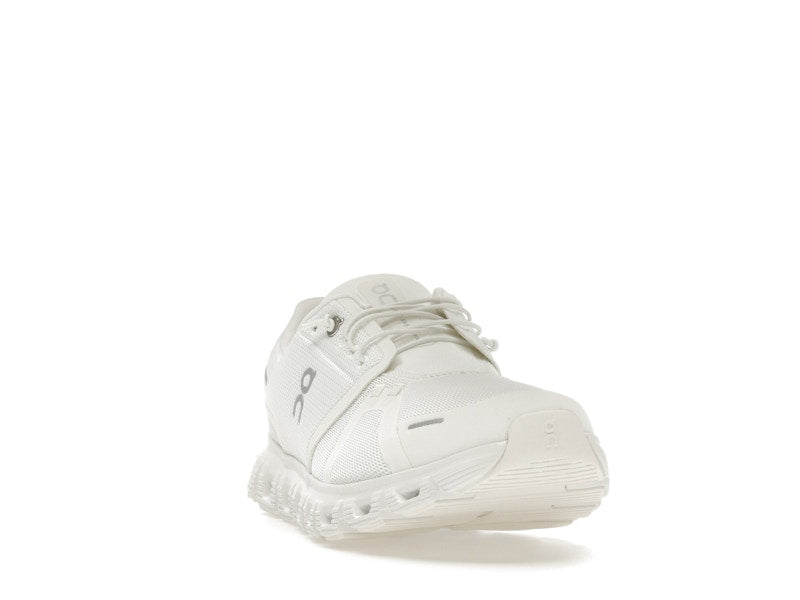 On Running Cloud 6 All White (Women's)