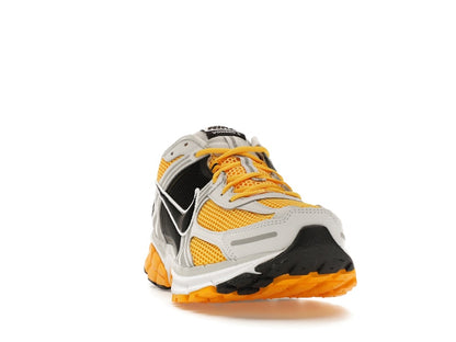 Nike Zoom Vomero 5 Photon Dust Laser Orange