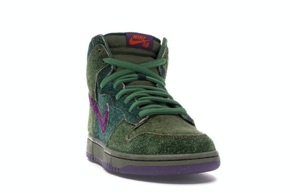 Nike SB Dunk High Skunk 420