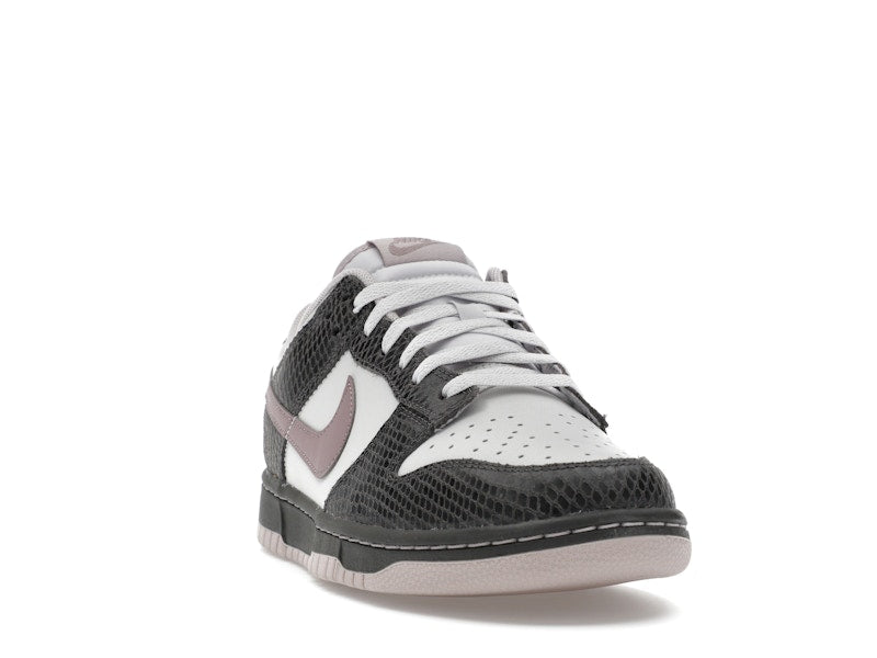 Nike Dunk Low SE Medium Ash Violet Snakeskin