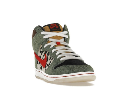 Nike SB Dunk High Dog Walker