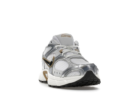 Nike V5 RNR Parachute Beige Metallic Pewter