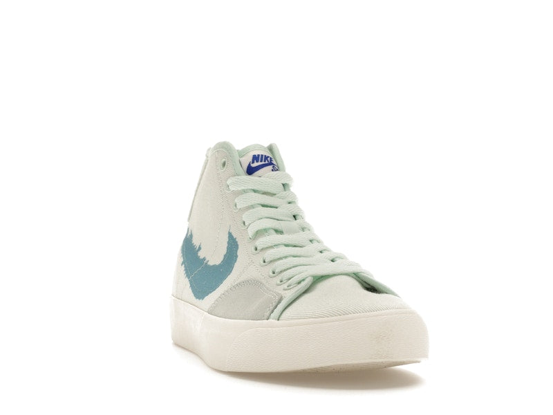 Nike SB Blazer Court Mid PRM Barely Green