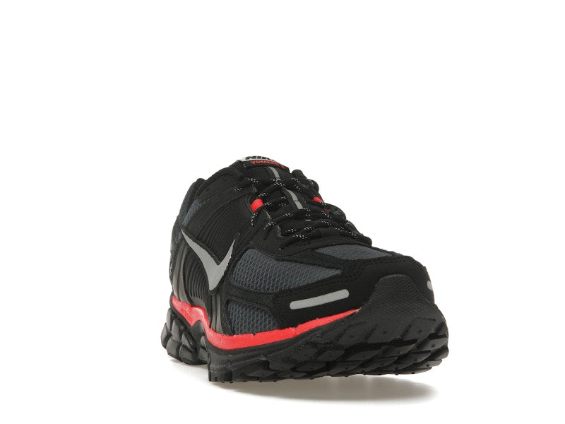 Nike Zoom Vomero 5 Black Metallic University Red