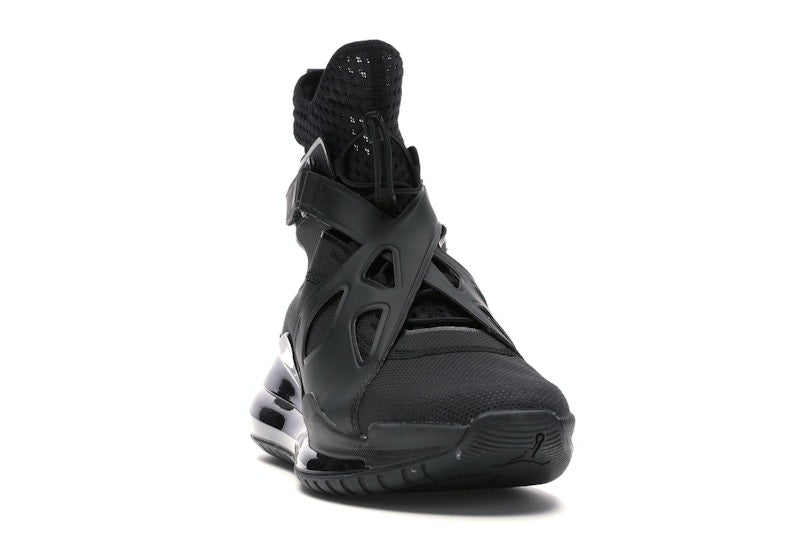 Jordan Air Latitude 720 Triple Black (Women's)