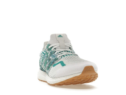adidas Ultra Boost 5.0 DNA Cloud White Green