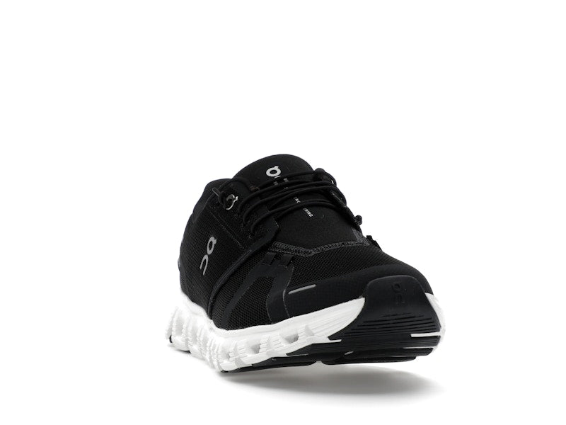 On Running Cloud 6 Black White (Women's)