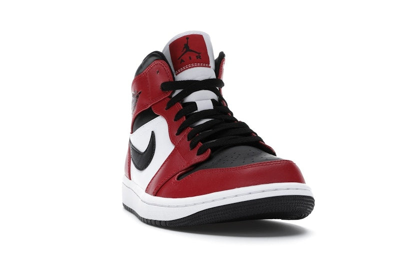 Jordan 1 Mid Chicago Toe