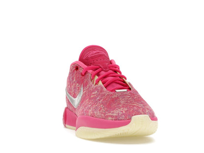 Nike LeBron 21 The World Is Your Oyster