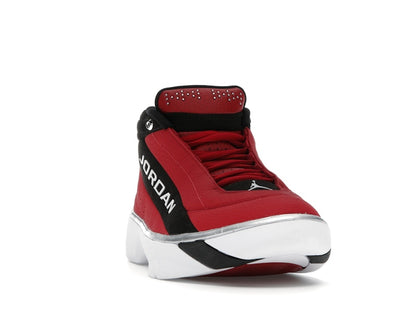Jordan Team Showcase Gym Red Black