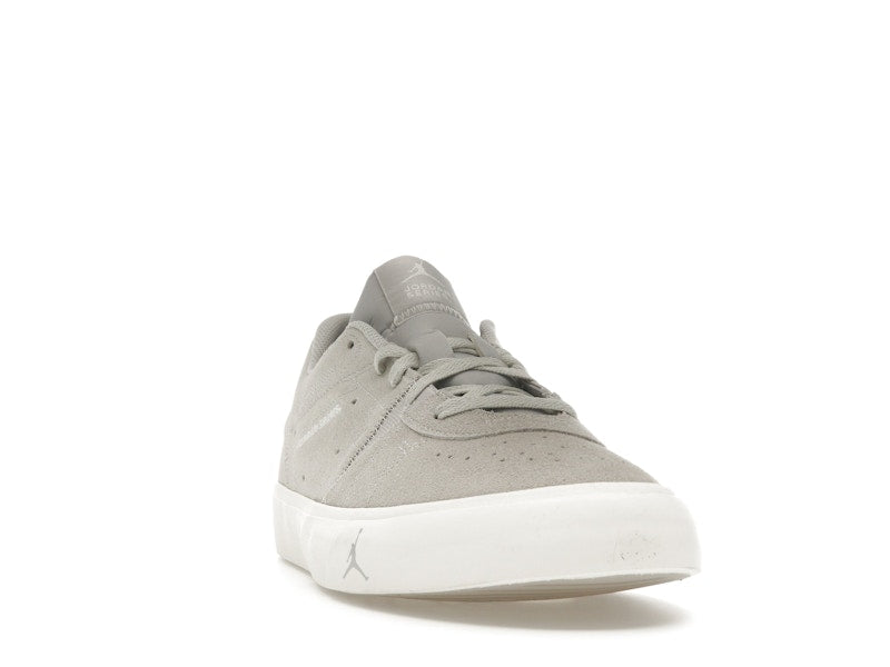 Jordan Series ES Light Iron Ore Sail