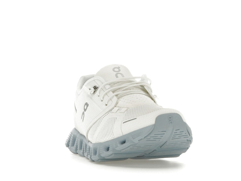 On Running Cloud 5 White Chambray (Women's)