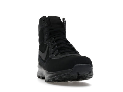 Nike Manoadome Triple Black