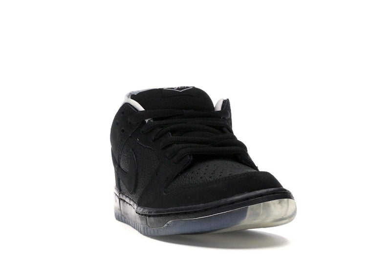 Nike SB Dunk Low Atlas 35MM Black (Special Box W/ Accessories)