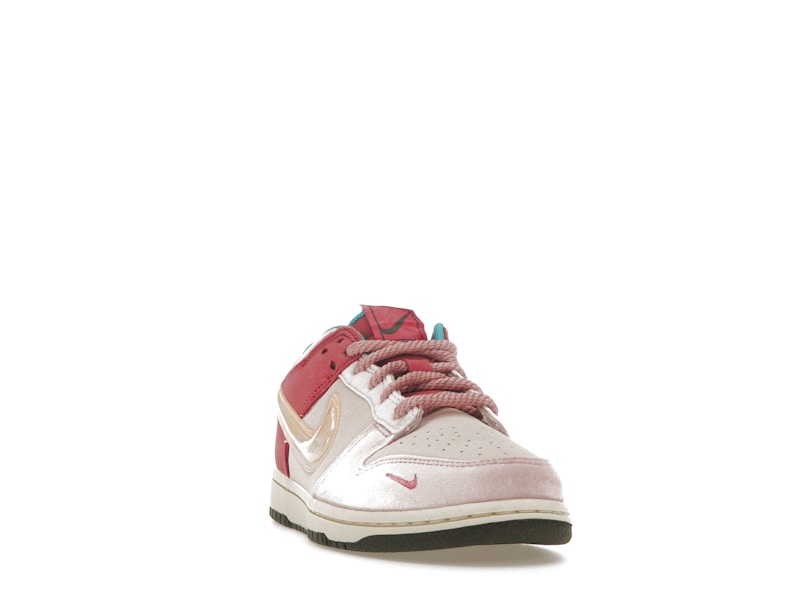 Nike Dunk Low Social Status Free Lunch Strawberry Milk (PS)