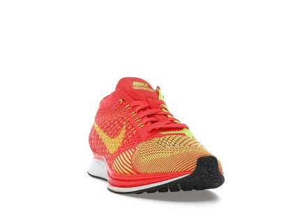 Nike Flyknit Racer Bright Crimson Volt