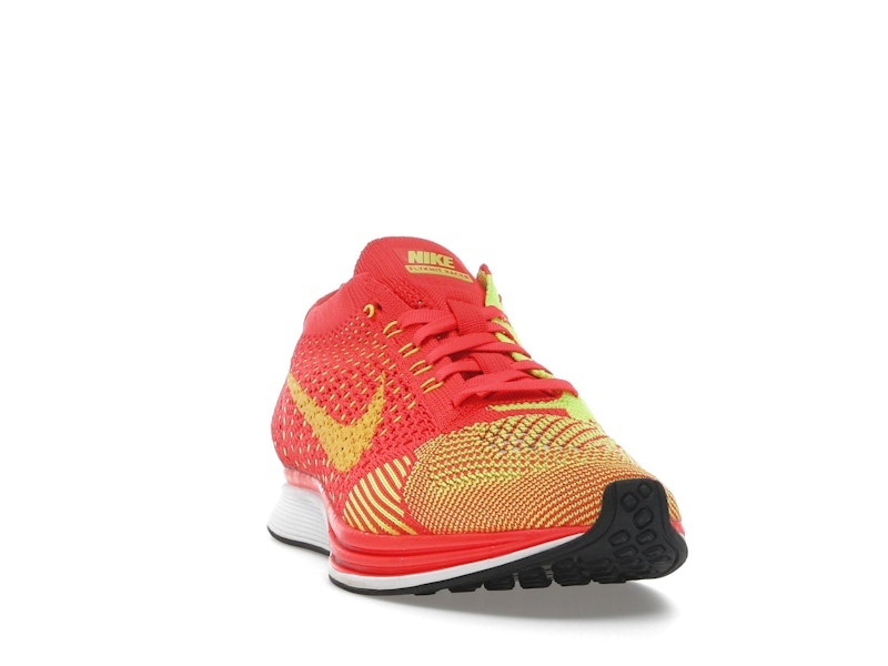Nike Flyknit Racer Bright Crimson Volt
