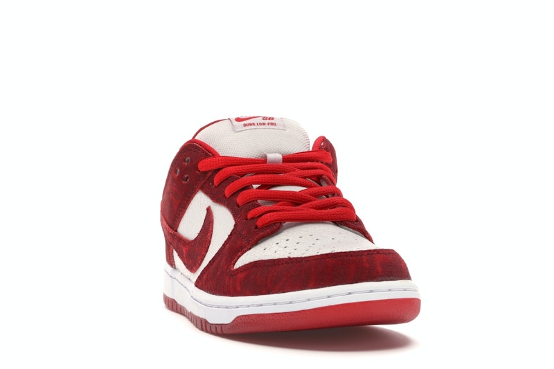 Nike SB Dunk Low Valentine's Day (2014)