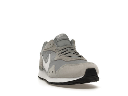 Nike Venture Runner Light Solar Flare Heather