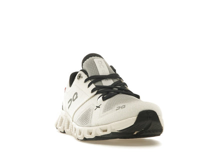 On Running Cloud X 3 White Black (Women's)