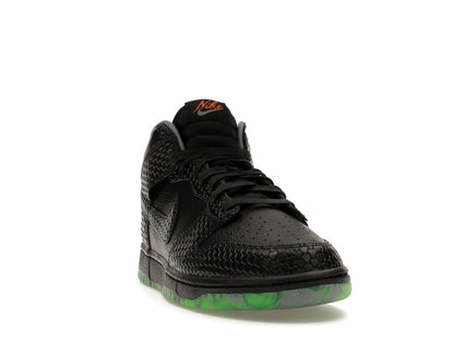 Nike Dunk Mid Premium Halloween Headless Horseman