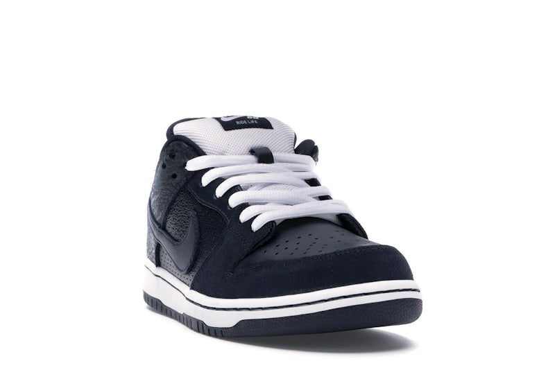 Nike SB Dunk Low Murasaki Ride Life
