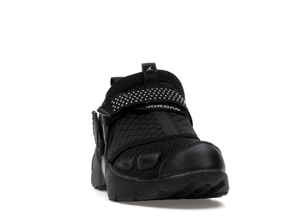 Jordan Trunner LX Triple Black (Women's)