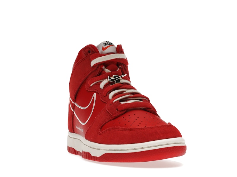 Nike Dunk High First Use Red