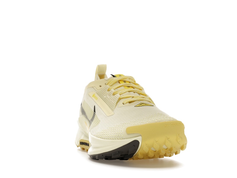 Nike React Pegasus Trail 5 Gore-Tex Alabaster Saturn Gold Lightning Medium Ash