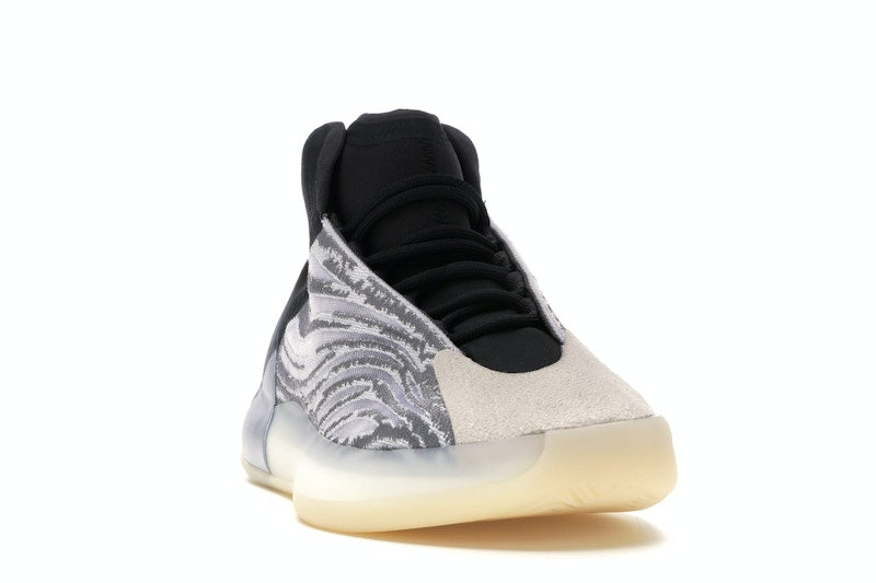 adidas Yeezy QNTM (Lifestyle Model)