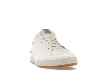 On The Roger Centre Court White Sage