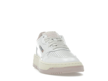 Autry Medalist Leather Low White Powder Pink (Women's)