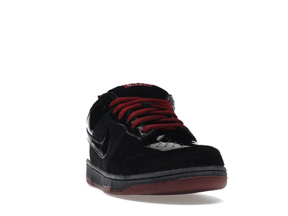 Nike SB Dunk Low Mafia