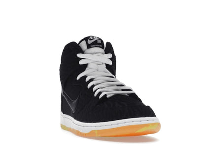 Nike SB Dunk High Skunk