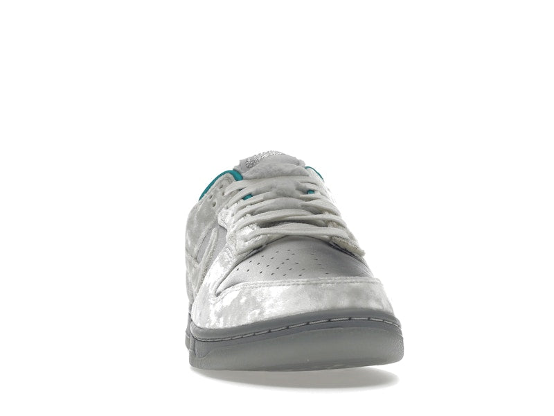 Nike Dunk Low Ice (Women's)