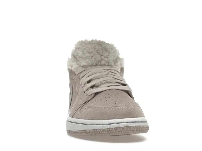 Jordan 1 Low SE Sherpa Fleece (Women's)
