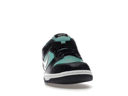 Nike SB Dunk Low Diamond Supply Co.