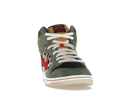 Nike SB Dunk High Dog Walker