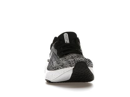 Nike ZoomX Invincible Run Flyknit Oreo