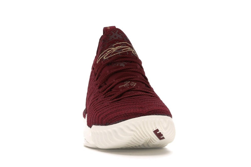 Nike LeBron 16 King