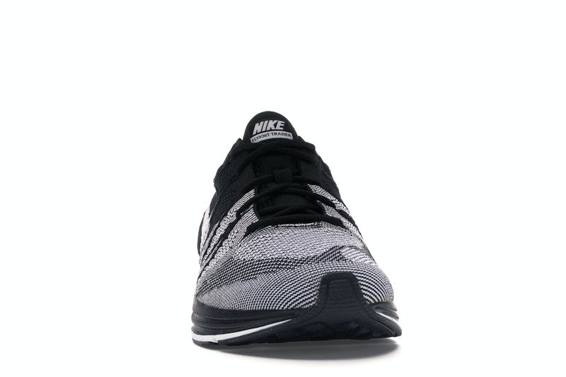 Nike Flyknit Trainer Oreo