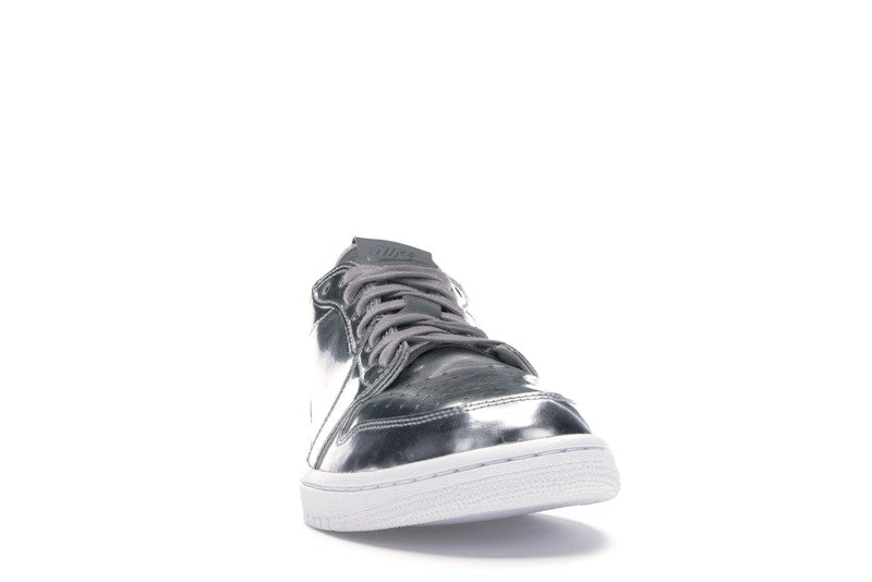 Jordan 1 Retro Low Pinnacle Metallic Silver
