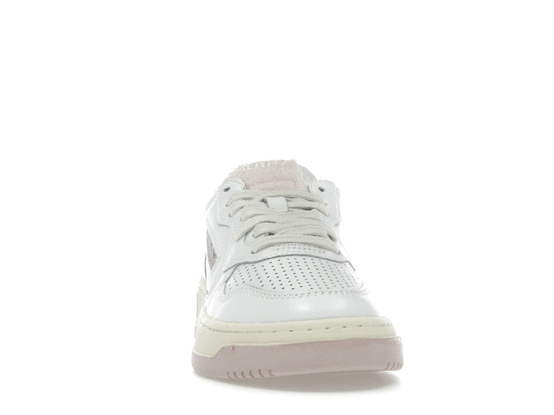 Autry Medalist Leather Low White Powder Pink (Women's)