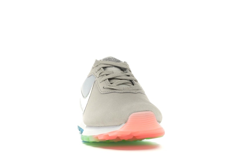 Nike Pre-Love OX Rainbow (Women's)