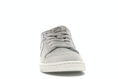 Nike SB Dunk Low Decon Light Bone
