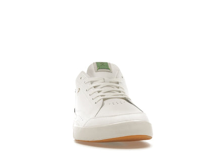 On The Roger Centre Court White Sage