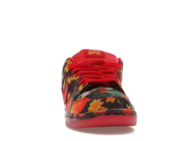 Nike SB Dunk Low The Wizard of Oz Poppy Field