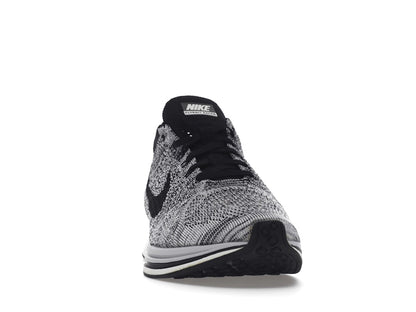 Nike Flyknit Racer Oreo